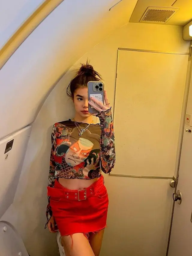 Potret Maria Theodore, Artis Cantik yang Dikabarkan Berpacaran dengan Jefri Nichol