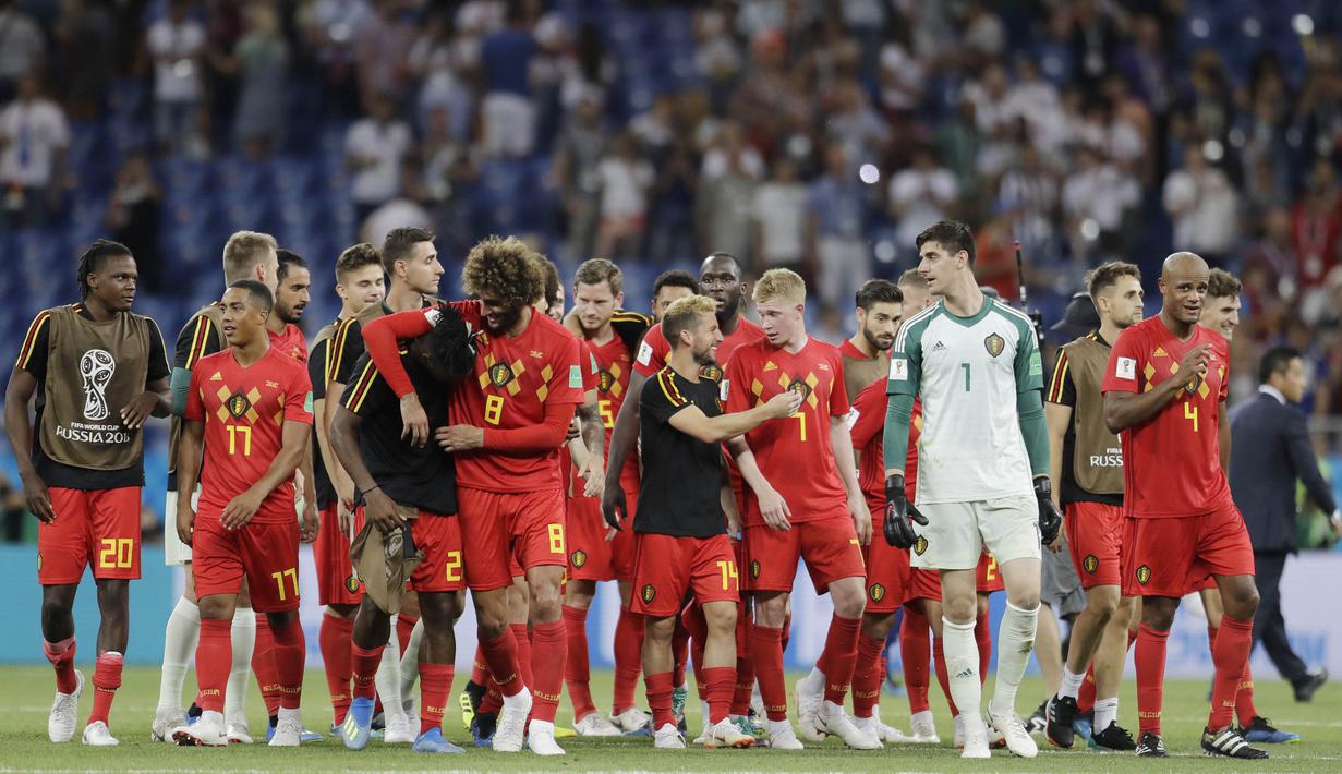 Para pemain Belgia melakukan selebrasi usai mengalahkan Jepang pada laga 16 besar Piala Dunia di Stadion Rostov, Senin (2/7/2018). Belgia menang 3-2 atas Jepang. (AP/Natacha Pisarenko)