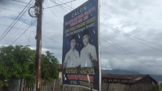 Baliho kandidat independen. (Hairil Hiar/Liputan6.com)