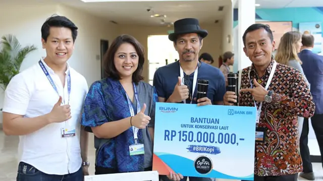 BRI Serahkan Donasi ‘a Cup for Solidarity’ by BRIKopi untuk Konservasi Laut