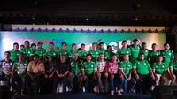 PSMS Medan meluncurkan jersey yang akan dikenakan untuk mengarungi kmpetisi Go-Jek Traveloka Liga 1 2018.di Medan Club, Kota Medan, Sumatera Utara, Rabu (21/3/2018). (Liputan6.com/ Reza Perdana)