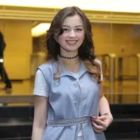 Pengalaman dirasakan oleh aktris cantik Kimberly Ryder menjalani puasa di Inggris, tempat kelahiran ayahnya. Ia mengaku menjalani puasa lebih cepat dibanding puasa di Tanah Air. (Andy Masela/Bintang.com)