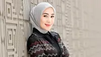 Erin Bantah Tahan KTP hingga HP Milik Mantan ART, Pihak Nur Rohmah Merasa Heran