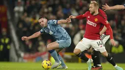 Aston Villa sempat unggul lebih dahulu tapi Manchester United kemudian bisa membalikkan skor dan meraih kemenangan. (AP Photo/Dave Thompson)