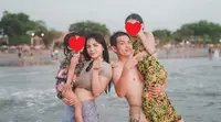 Dinar Candy bersama Ko Apex dan anak-anaknya. (Tangkap layar via Instagram @ko__apex)