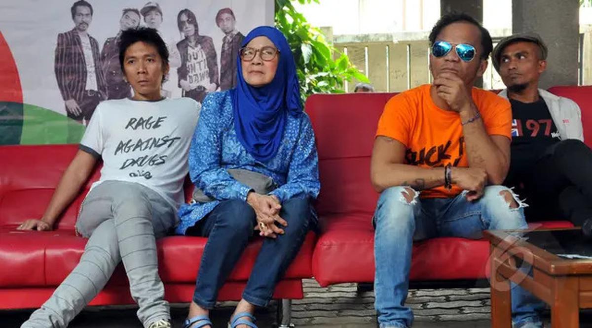 Rumah Duka Bunda Iffet di Markas Slank Jalan Potlot Didatangi Kerabat hingga Musisi