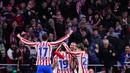 Pemain Atletico Madrid merayakan kemenangan atas Barcelona pada leg pertama semifinal Copa del Rey 2025/2026 di Stadion Metropolitano, Madrid, Jumat (13/2/2026) dini hari WIB. (AP Photo/Manu Fernandez)