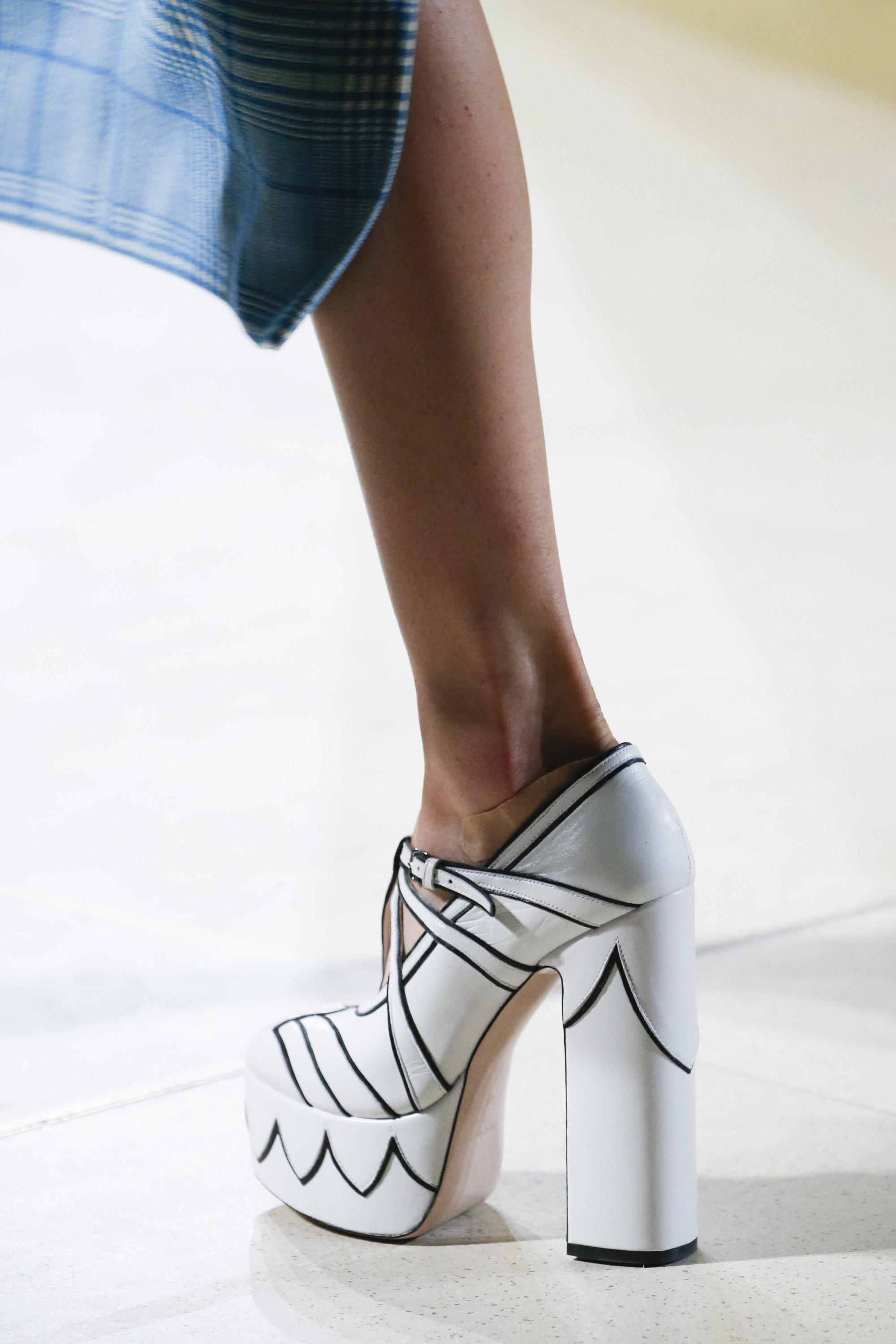 HOT SHOES  Strappy Sandal  Platform Boots Jadi Favorit 