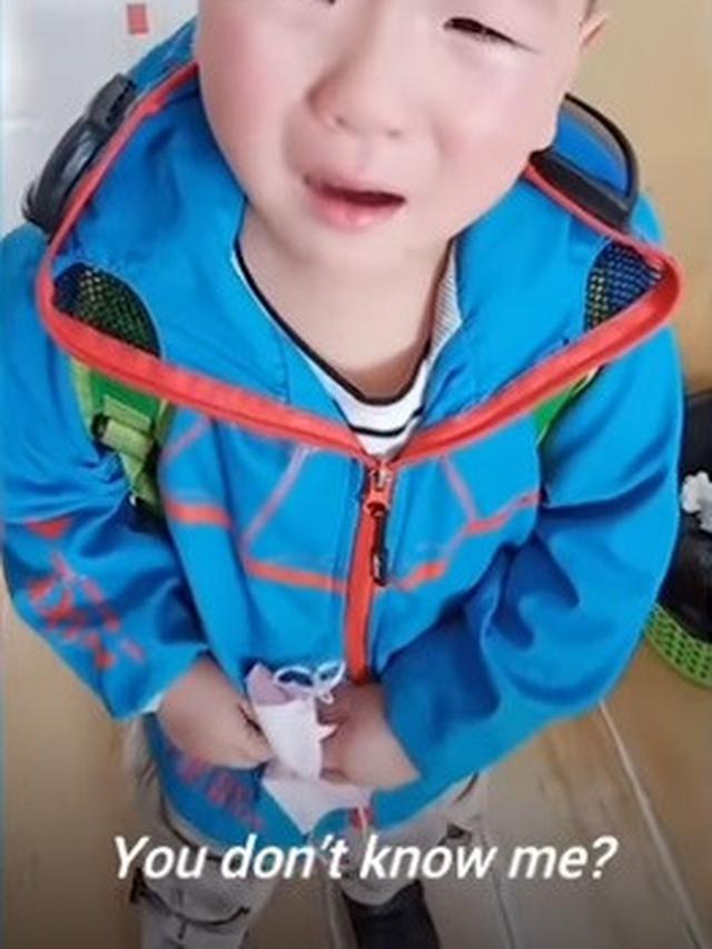 siswa SD di china lupa gurunya