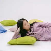 Sarung bantal berbahan katun organik memberikan kenyamanan saat tidur sehingga dapat menjalani aktivitas sehari-hari dengan optimal.(Foto/dok: Pexels/SHVETSproduction)