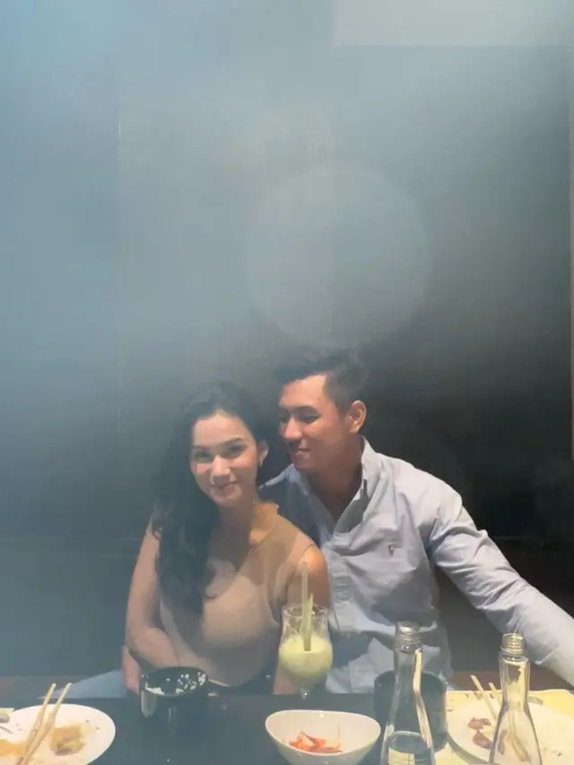 Jarang Tersorot, Ini 7 Potret Mentari De Marelle Bersama Kekasih