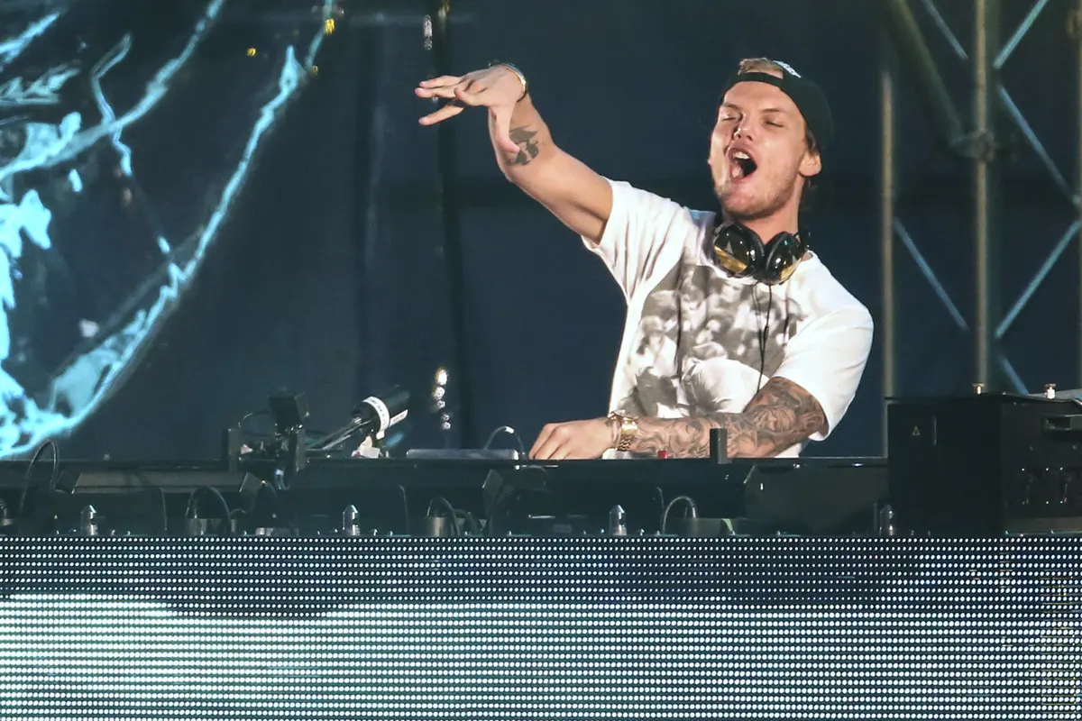 [Bintang] Sebelum Meninggal, Avicii Sedang Garap Musik Terbaiknya