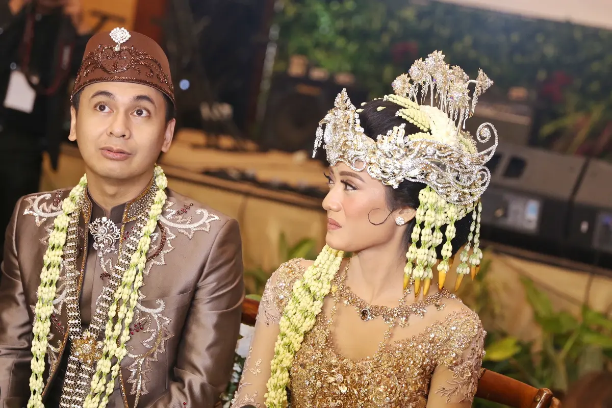 [Bintang] Pernikahan Raditya Dika dan Anissa Aziza