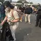 Sisi dan Kantong Plastik di Tengah Aksi