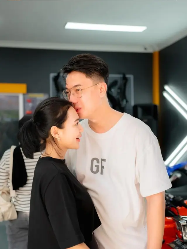 Artis Rayakan Natal 2023 Bareng Pacar