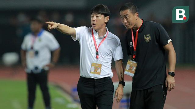 Foto: Ekspresi Serius Shin Tae-yong meski Timnas Indonesia U-19 Menang Banyak atas Brunei Darussalam di Piala AFF U-19 2022