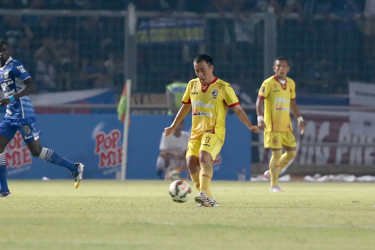 Yu Hyun-Koo, Sriwijaya FC, Nick Hanoatubun, Bola.com