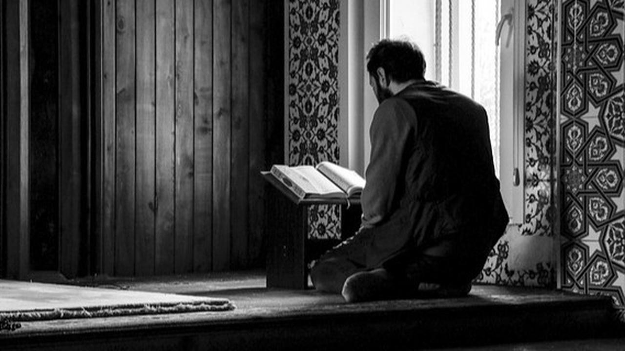 Cara Khatam Al-Quran dalam 1 Bulan, Efektif dan Mudah Dilakukan
