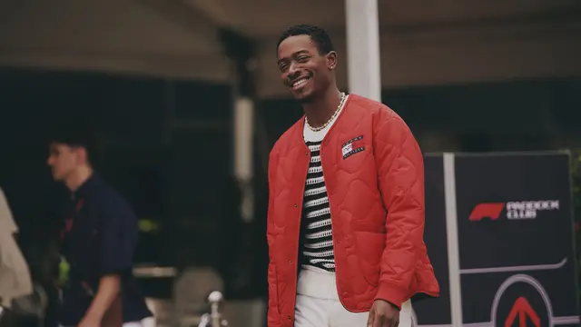 Gaya Effortless Damson Idris di F1 The Movie, Penuh Gairah dengan Tren Motorcore