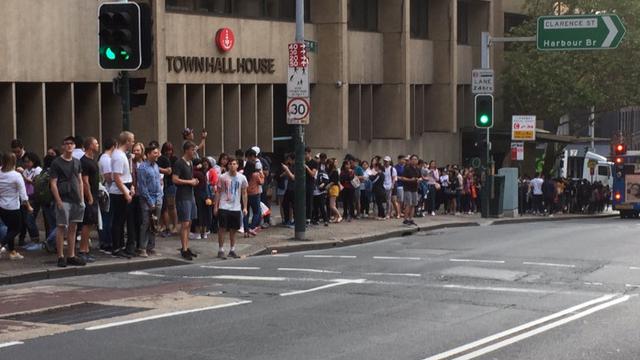 Membeludaknya antrean pemilih di TPS Town Hall, Sydney pada hari pemungutan suara, Sabtu 13 April 2019 (Twitter / @AnandaAdvianta)