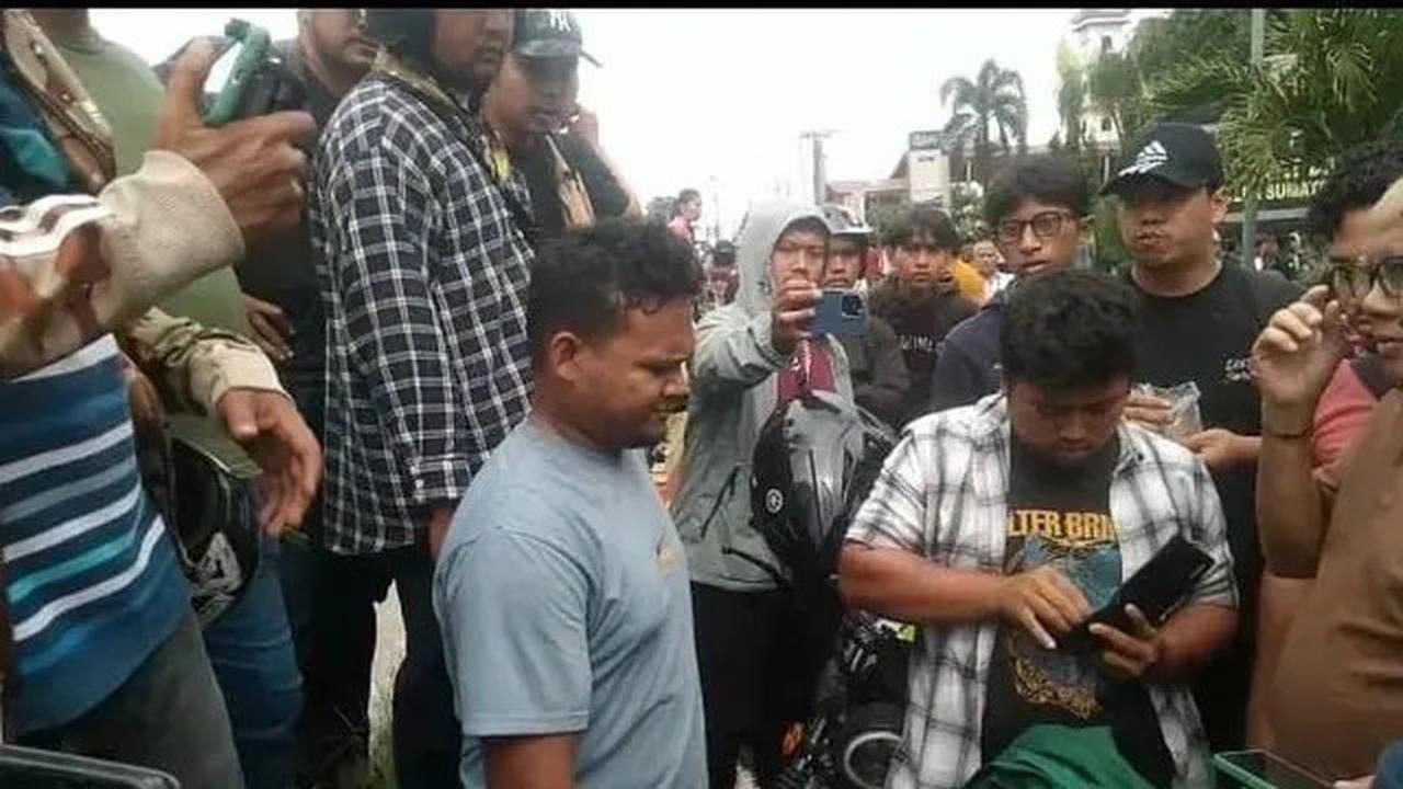 Aksi Bakar Ban di Medan, Tiga Pria Ditangkap Diduga Provokator