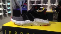 Siluet terbaru adidas Prophere