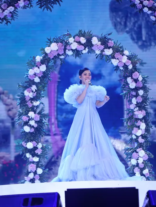 Syahrini HUT SCTV ke-29 (Adrian Putra/Fimela.com)