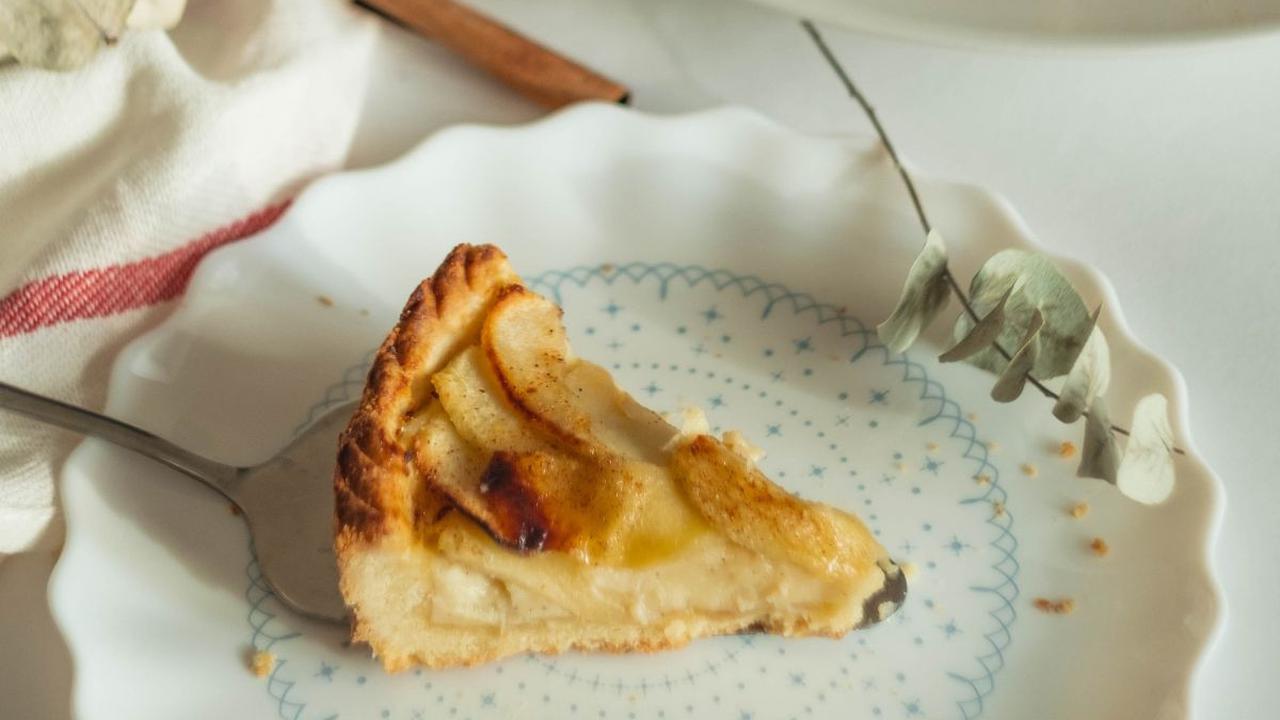 Pie berbahan dasar kentang mungkin terdengar tak biasa.<br><br>&nbsp;Namun, bukan berarti Anda tak bisa mencoba untuk membuatnya. Pie kentang bisa Anda buat dalam dua rasa, yakni manis atau gurih.<br><br>&nbsp;Selain itu, pie kentang juga cukup mengenyang