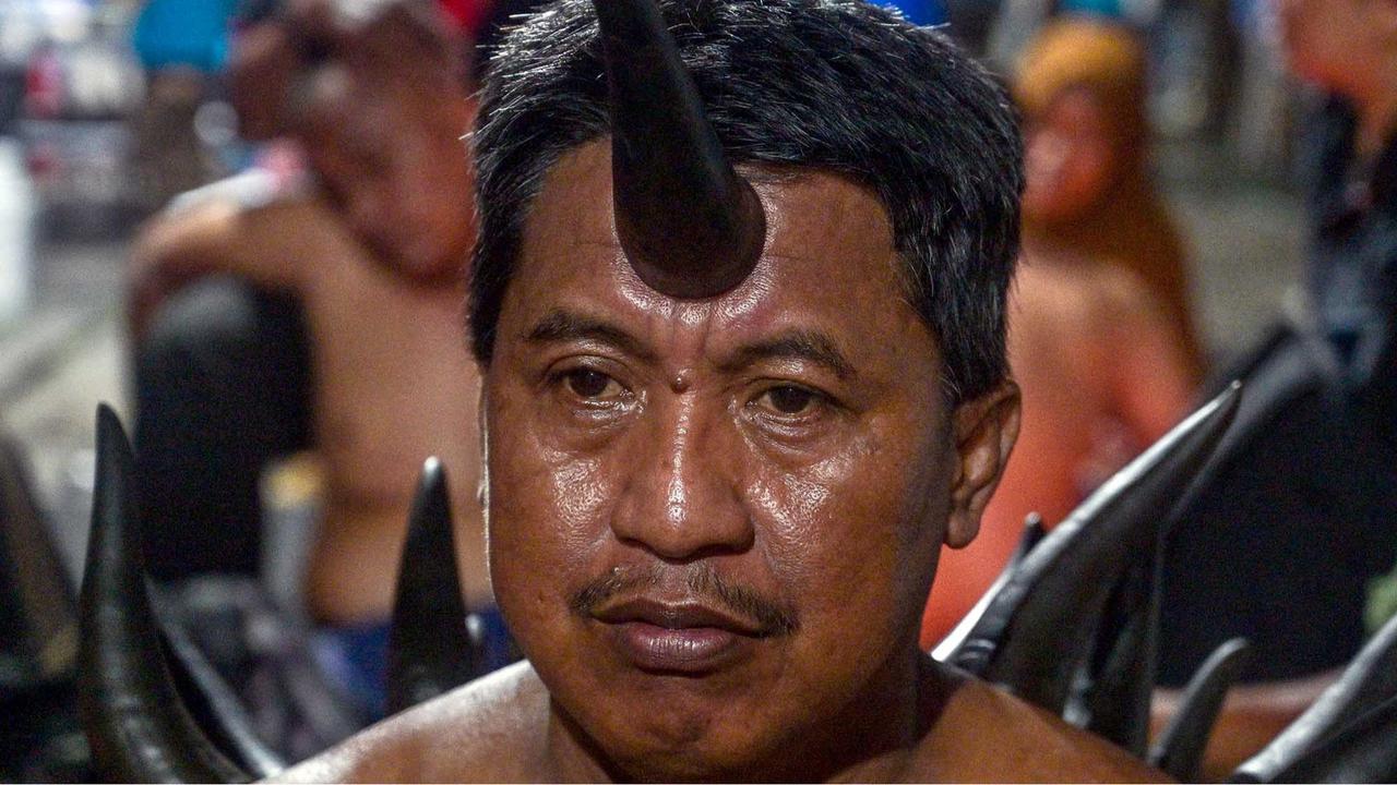 FOTO: Terapi Bekam Tanduk Sapi, Pilihan Lawas di Zaman Modern
