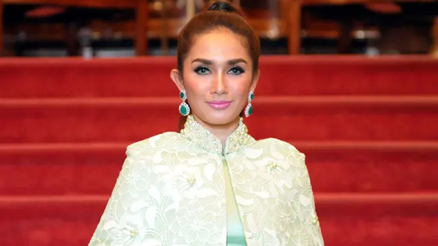 Ussy Sulistyawati