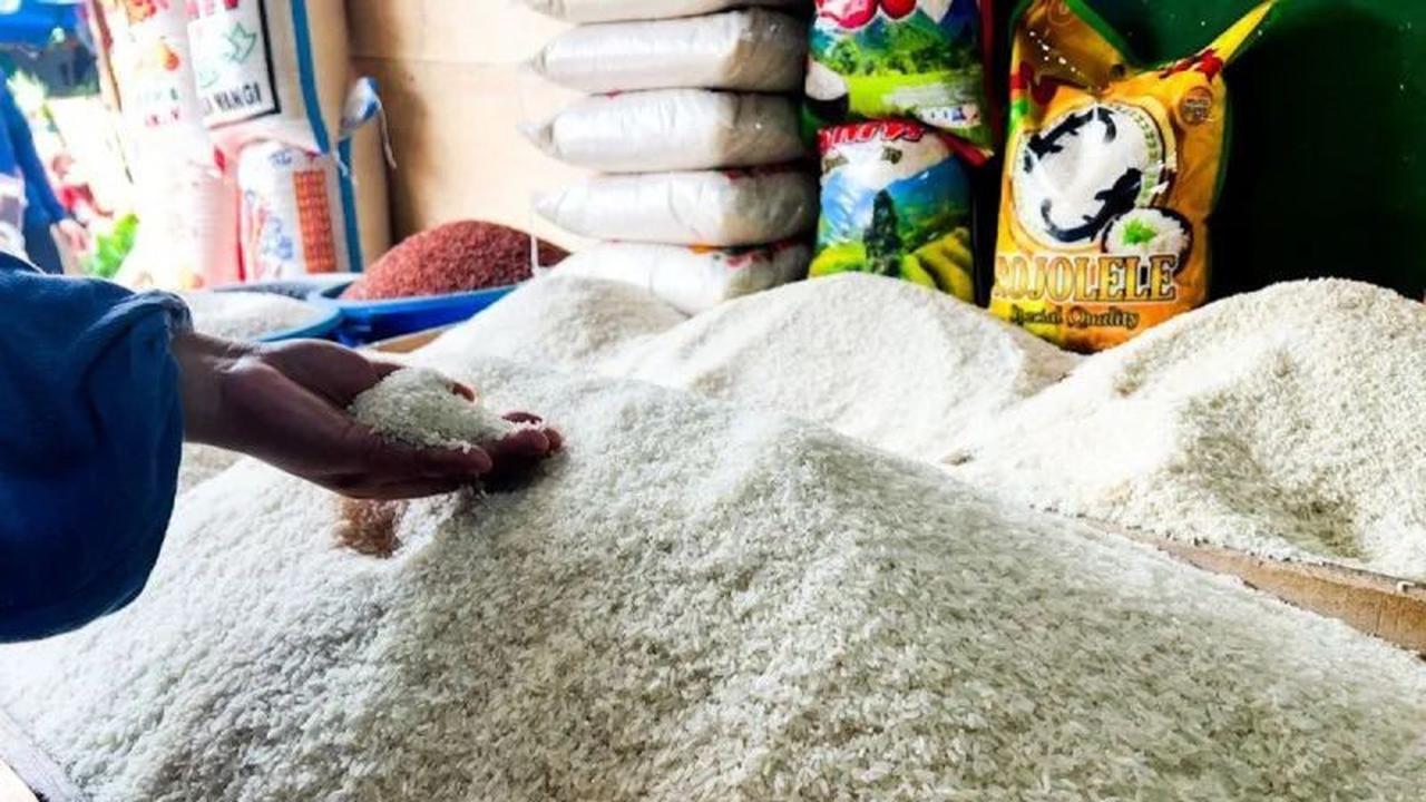 YLKI Soroti Polemik Harga Stok Beras: Meski Klaim Melimpah, Kenapa Masih Langka dan Mahal?