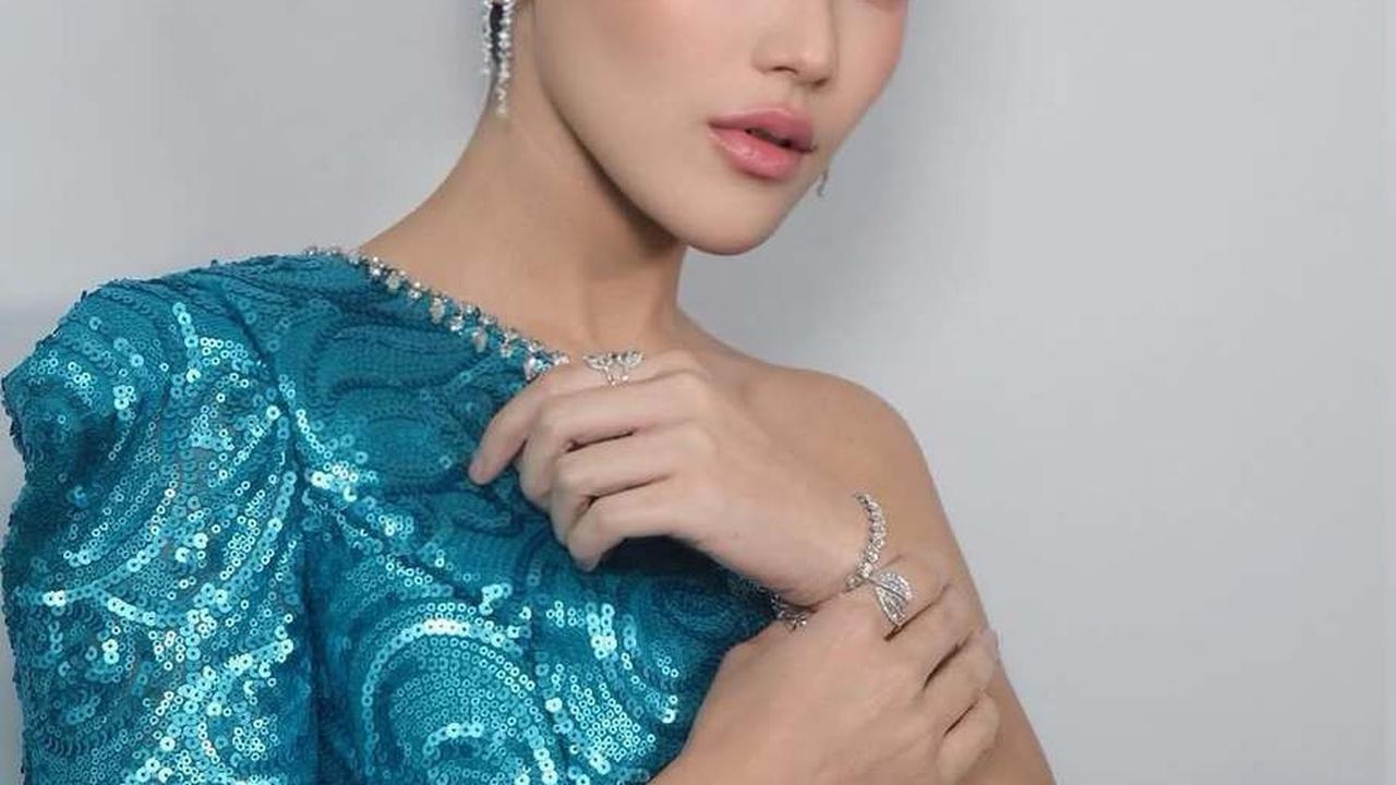 7 Potret Ayu Ting Ting, Tanggapi Tuduhan Hidupnya Disetir Orang Tua dan Tegaskan Semua Itu Salah
