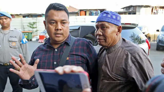 Abah Grandong Si Pemakan Kucing Menyerahkan Diri