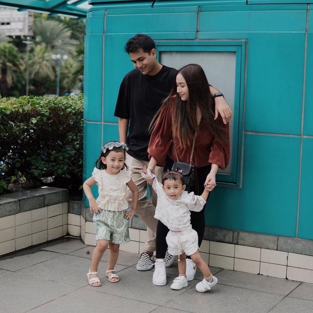 Potret Rizky Alatas dan Adzana yang Jauh dari Gosip