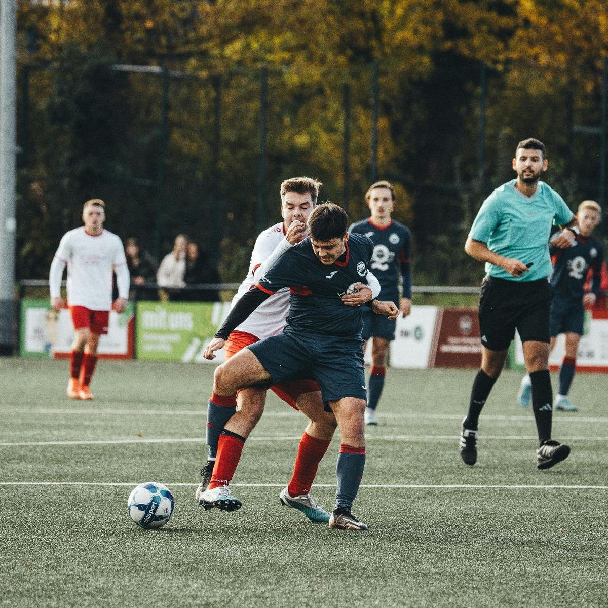 45 Kata-Kata Sepak Bola Lucu yang Kocak dan Bikin Ngakak