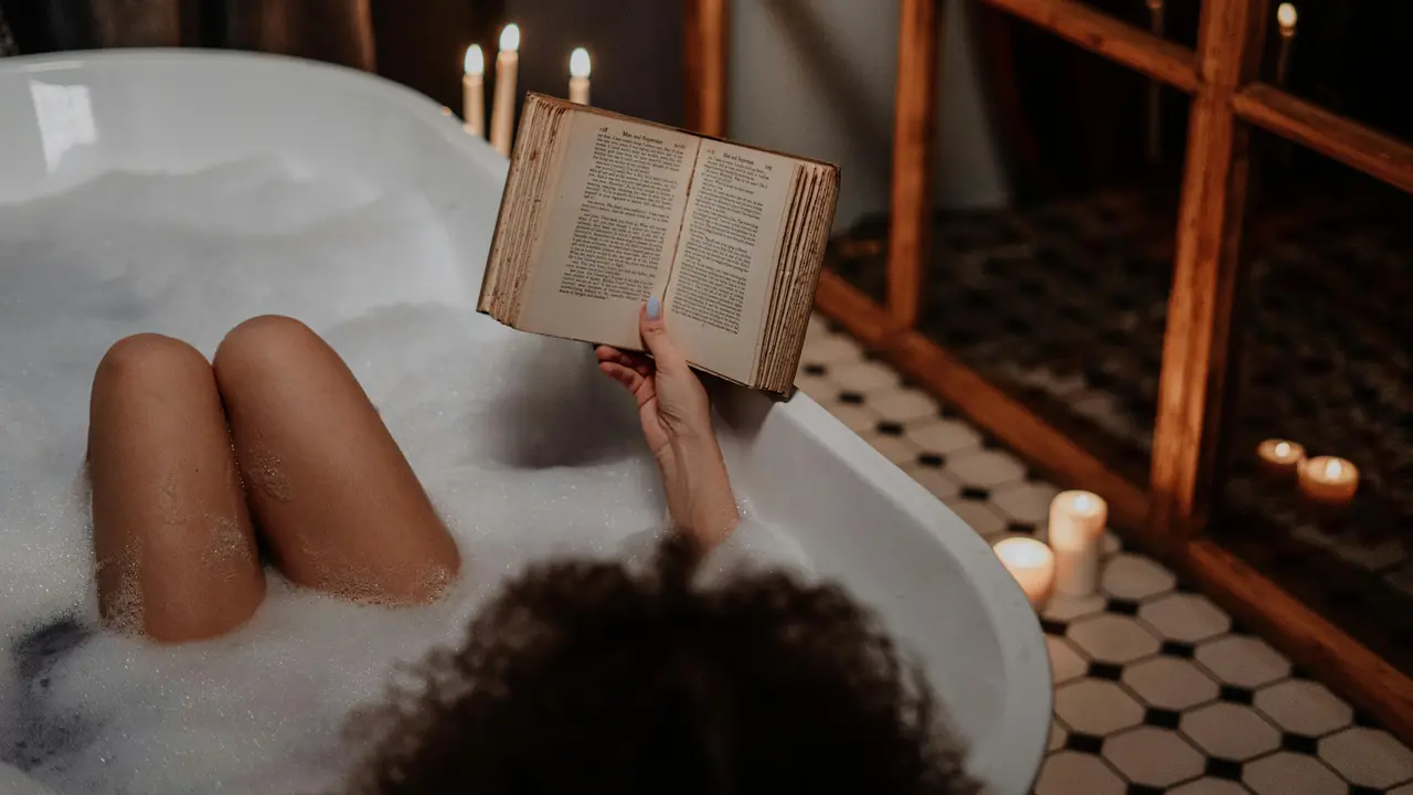 Jaga Mood Tetap Positif dengan 5 Tips Self-Care Ini!
