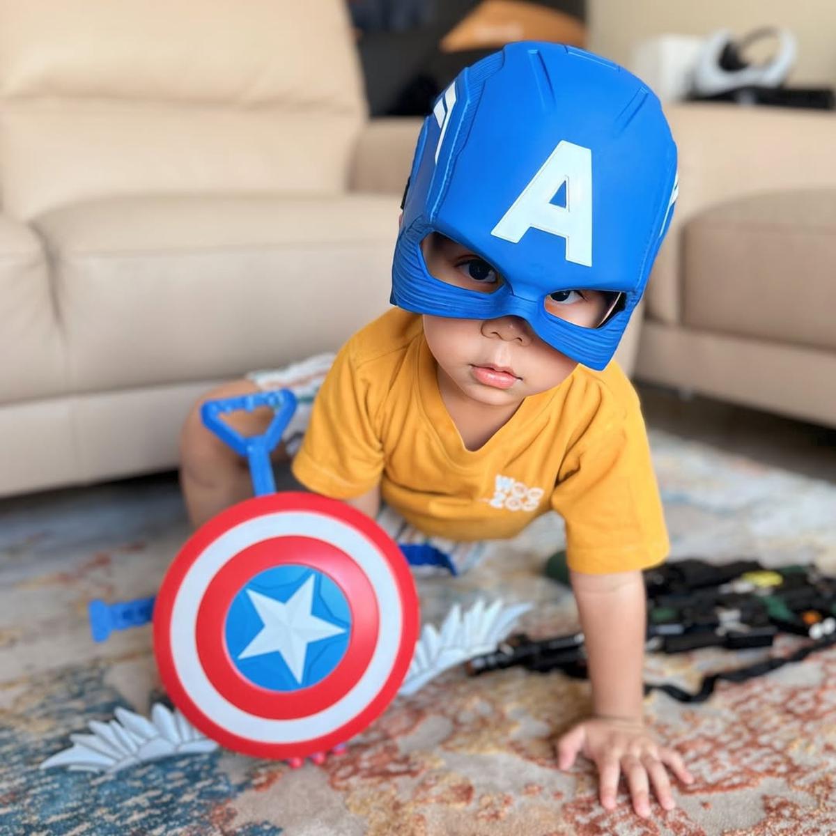 Potret Lucu Abang L Anak Lesti Kejora Cosplay, Mulai Avengers Sampai Pemain Manchester United