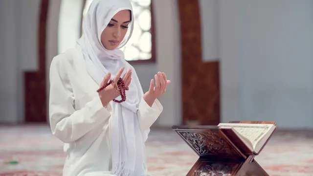Kalimat yang Dihindari Saat Berdoa