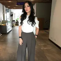 Sebagai aktris harus melakoni peran jenis apapun. Namun ada juga yang sering mendapat peran yang sama, dan biasanya adalah antagonis. Seperti Gracia Indri dan 6 aktris lain ini contohny yang terkenal dengan peran antagonis.  (Instagram/graciaz14)