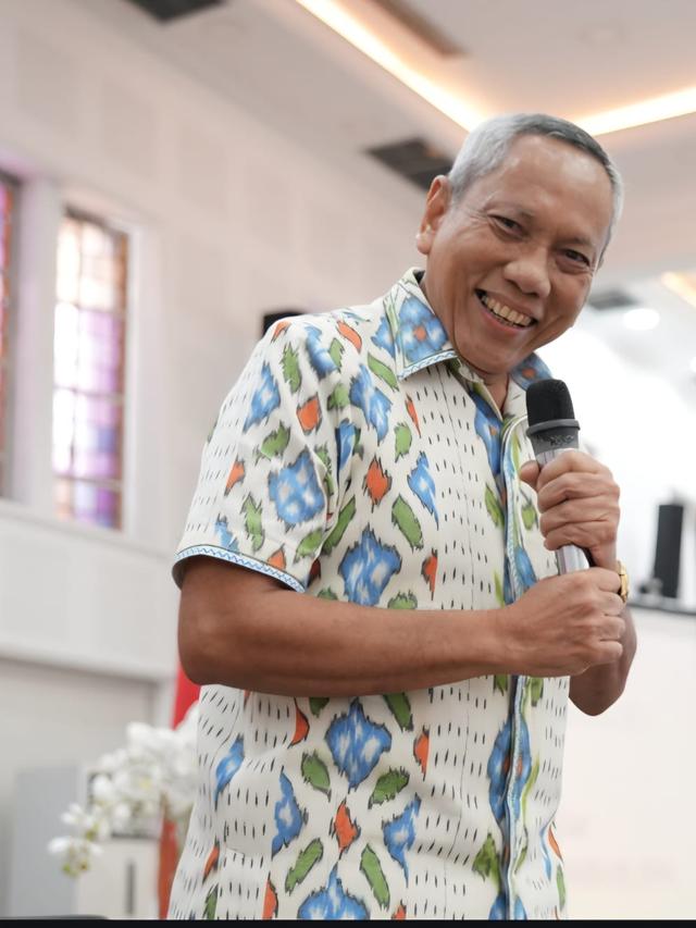Prof. Tjandra Yoga Aditama menyoroti lima program penting kesehatan paru yang diharapkan dijalankan dr. Benyamin Paulus, Sp.P, sebagai Wakil Menteri Kesehatan RI untuk memperkuat layanan kesehatan nasional. (Foto: Pribadi)