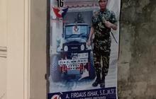 Heboh Poster Caleg Berseragam Mirip TNI di Palembang, Bergaya Bak Komandan dengan Tongkat Komando