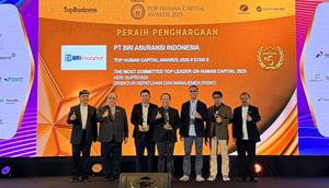 BRI Insurance meraih dua penghargaan di Top Human Capital Award 2025. (Dok BRINS)