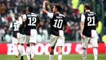 Penyerang Juventus, Paulo Dybala, mencetak gol saat bersua Brescia pada laga pekan ke-24 Serie A di Allianz Stadium, Minggu (16/2/20202) malam WIB. Juve pun menang 2-0 atas Brescia. (AFP/Isabella Bonotto).