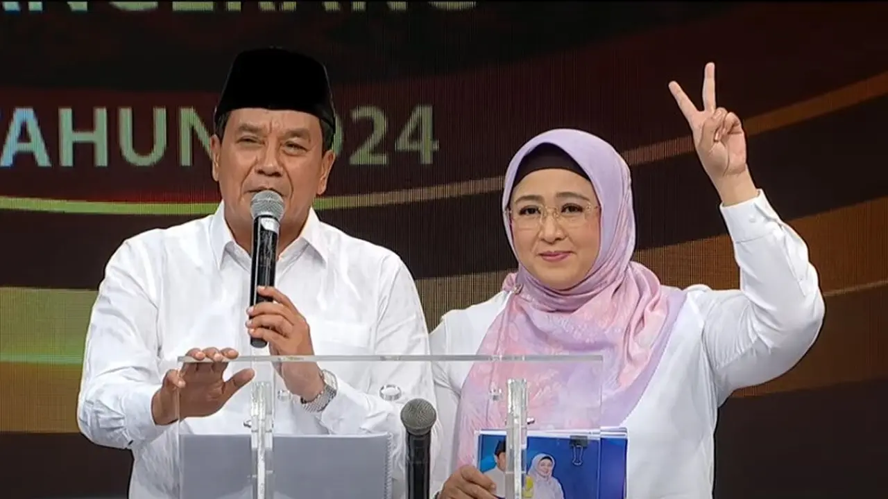 Pasangan calon Bupati dan Wakil Bupati Tangerang Maesyal-Intan saat mengikuti Debat Terbuka yang digelar KPU Kabupaten Tangerang. (Istimewa)