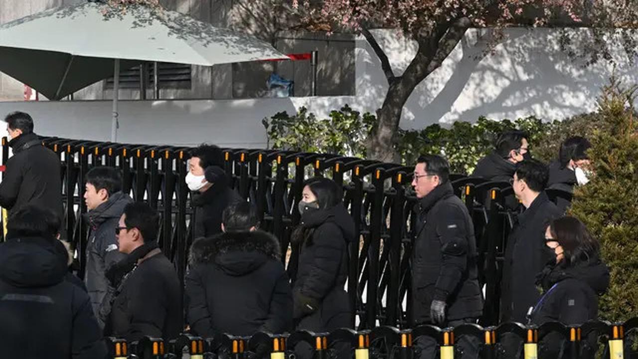Dihalangi Militer, Penyidik Antikorupsi Korea Selatan Gagal Tangkap Yoon Suk-yeol