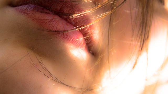 Punya Bibir Gelap? Ini Bahan Alami yang Dapat Mencerahkannya