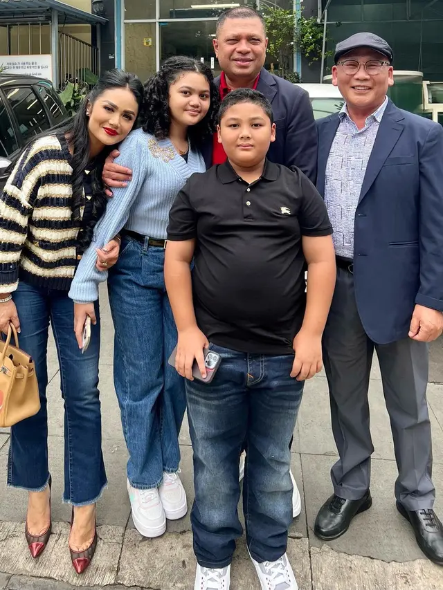 [Fimela] Krisdayanti