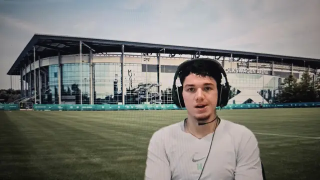 Jenson Seelt dari Wolfsburg yang punya darah Indonesia