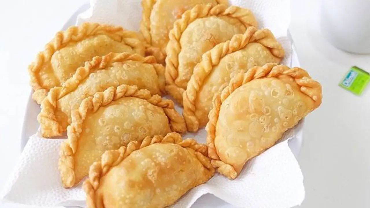 Pastel, salah satu kue favorit banyak orang/copyright: cookpad.com