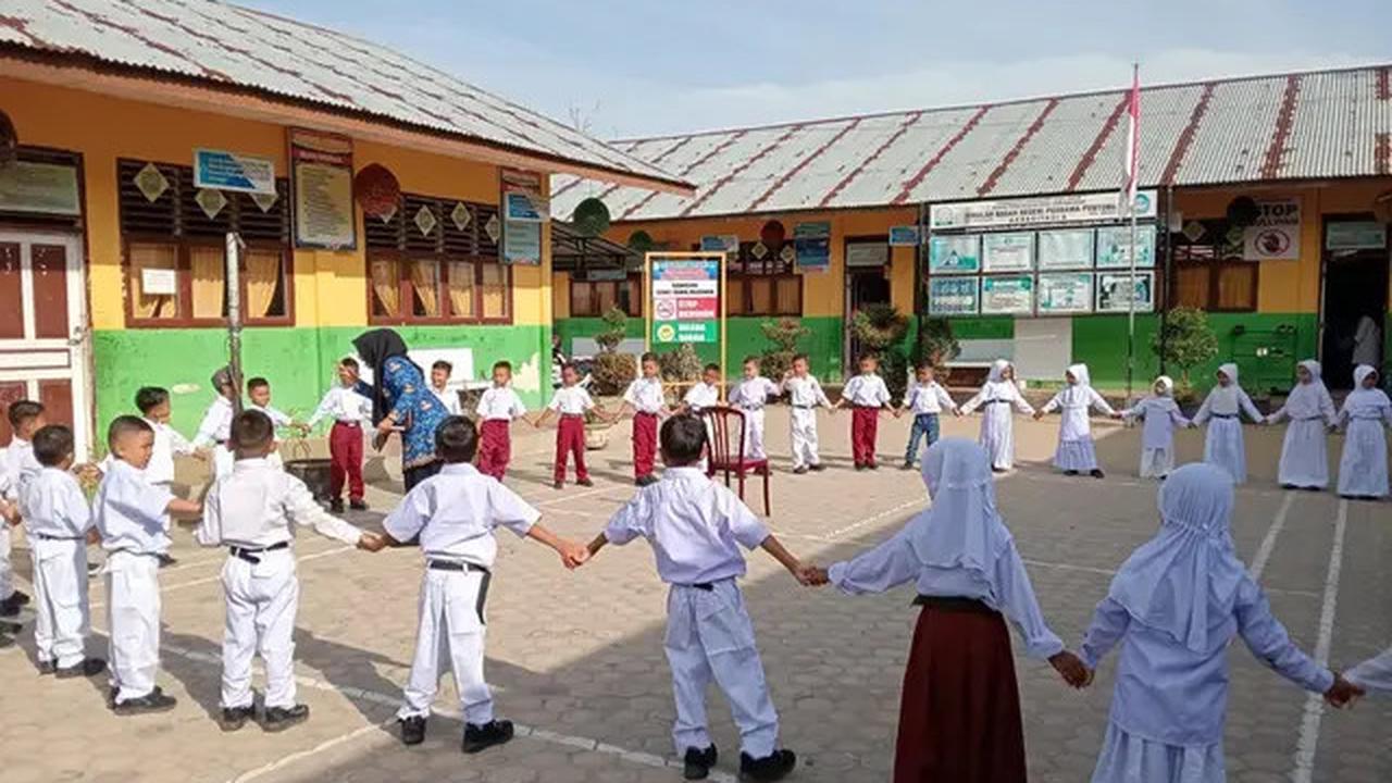10 Doa Hardiknas 2025 untuk Upacara hingga Refleksi Pribadi, Cerminkan Semangat Transformasi Pendidikan Indonesia